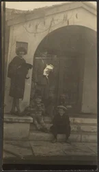 Family in Front of Fleckenstein Studio in Long Beach