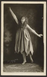 Grace Carberry as The Sun