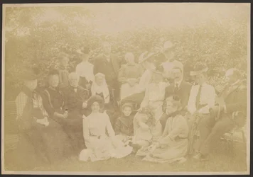 [Large Group Family Portrait]