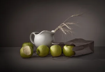 Natural Apples and Wheat