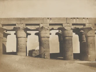 Louqsor, Grande Colonnade du Palais
