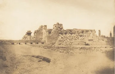 Ruines de la Salle Hypostyle du Palais de Karnac - Vue prise du Sud-Ouest, 1849-50