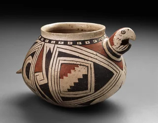Mogollon macaw bowl, Tardio Period, 1300-50