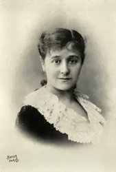 Portrait of Emilie Broisat