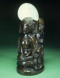 Idol with a Shell