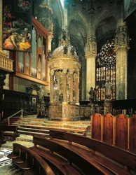 Milan Cathedral, Presbytery with tabernacle