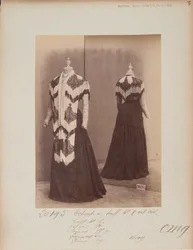 House of Worth, Shoulder Cape