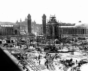 Construction in Barcelona, c.1910