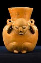 Carrier Vase / Pre-Columbian Art