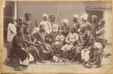 Mowhri Rahman Alli Khan family, Rewa (recto, bottom)