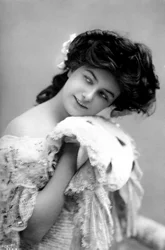 Ethel Oliver, actress