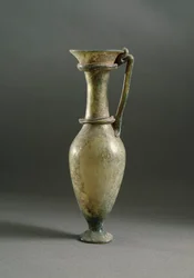 Roman art: glass vase from Ampurias