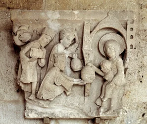 Adoration of the Magi (carved capital)