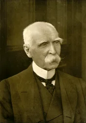 Sir Donald M. Stewart, Bart., c1890s, 1901