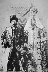 Tsar Nicholas II and Tsaritsa Alexandra in full coronation regalia, May 1896