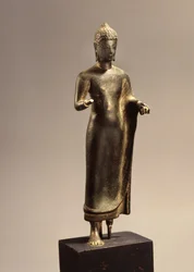 Standing Buddha, Davaravati Period