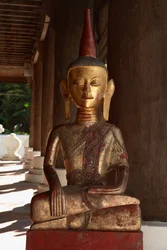Thai Lu Buddha