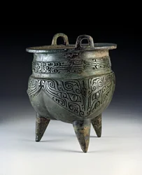 Li vessel, bearing the taotie design, Erligang period, Shang Dynasty, c.1500-1050 BC