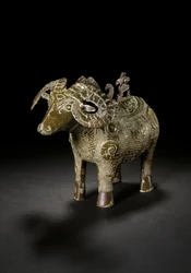 Ritual Ram-Form Wine Vessel, Gong, Late Shang Dynasty