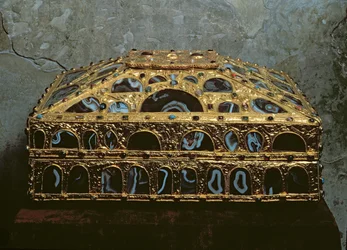 Agate casket