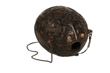 Carved Coconut Powder Flask Bugbear, Spanish Colonial, c.1800