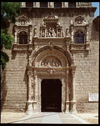 View of the plateresque gate
