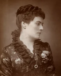 Sophie Eyre, British actress, 1883