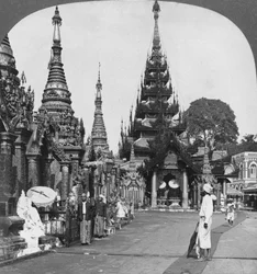 Along the Platform to the Southern Ascent, Shwedagon Pagoda, Rangoon, Burma, 1908