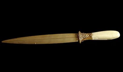 Sumerian civilization: gold dagger. From the Ur website. Baghdad, National Iraq Museum