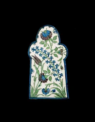 Shaped tile, Damascus, late 16th century