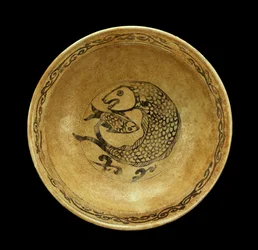 Stoneware dish with fish motif, Sukhothai period