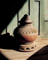 Water jar