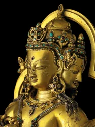 Figure of Vairochana, Densatil
