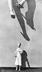 Hands of the puppeteer, 1929