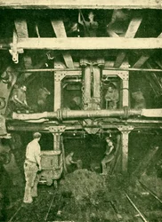 A Greathead Shield: Excavating a Tube Tunnel