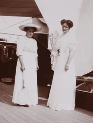 Anna Alexandrovna Vyrubova with Empress Alexandra Fyodorovna of Russia