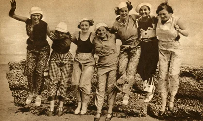 Beach Pyjamas, 1930-1933