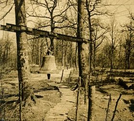 Bell to warn of gas attack, c1914-c1918
