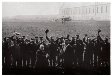 Count Zeppelin saluted by members of the naval airship fleet, Germany