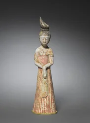 Court Lady with High Chignon