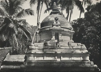 Dagoba im Tempel des Heilgen Zahnes in Kandy