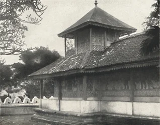 Dewale s. Tafel 58 at the Dagoba of the Sacred Tooth in Kandy