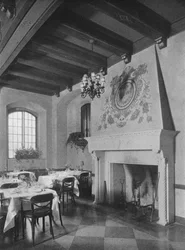 Fireplace in south-east dining room, the Fraternity Clubs Building, New York City