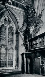 Gog Gogmagog, One of the two City giants burnt in the London Guildhall fire