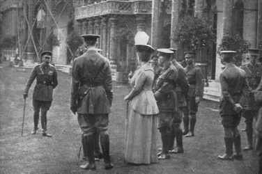 H.M. King George V and Queen Mary on the Eastern Lawns, 25th August 1915