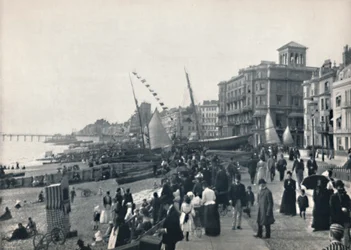 Hastings - The Front, Showing Pier