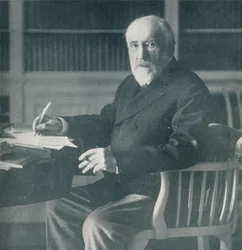 Henry Du Pré Labouchère, English politician, writer, publisher