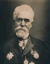 Hiram Stevens Maxim, American-born British inventor and engineer