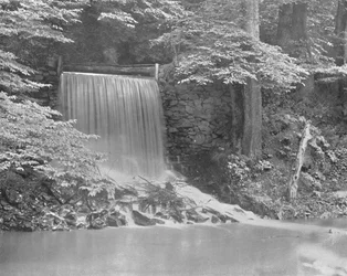 Independence Falls, on Darby Creek, near Philadelphia, USA