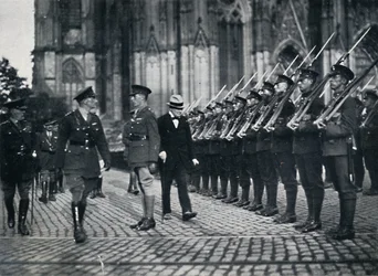 Inspection of troops at the foot of Cologne Cathedral